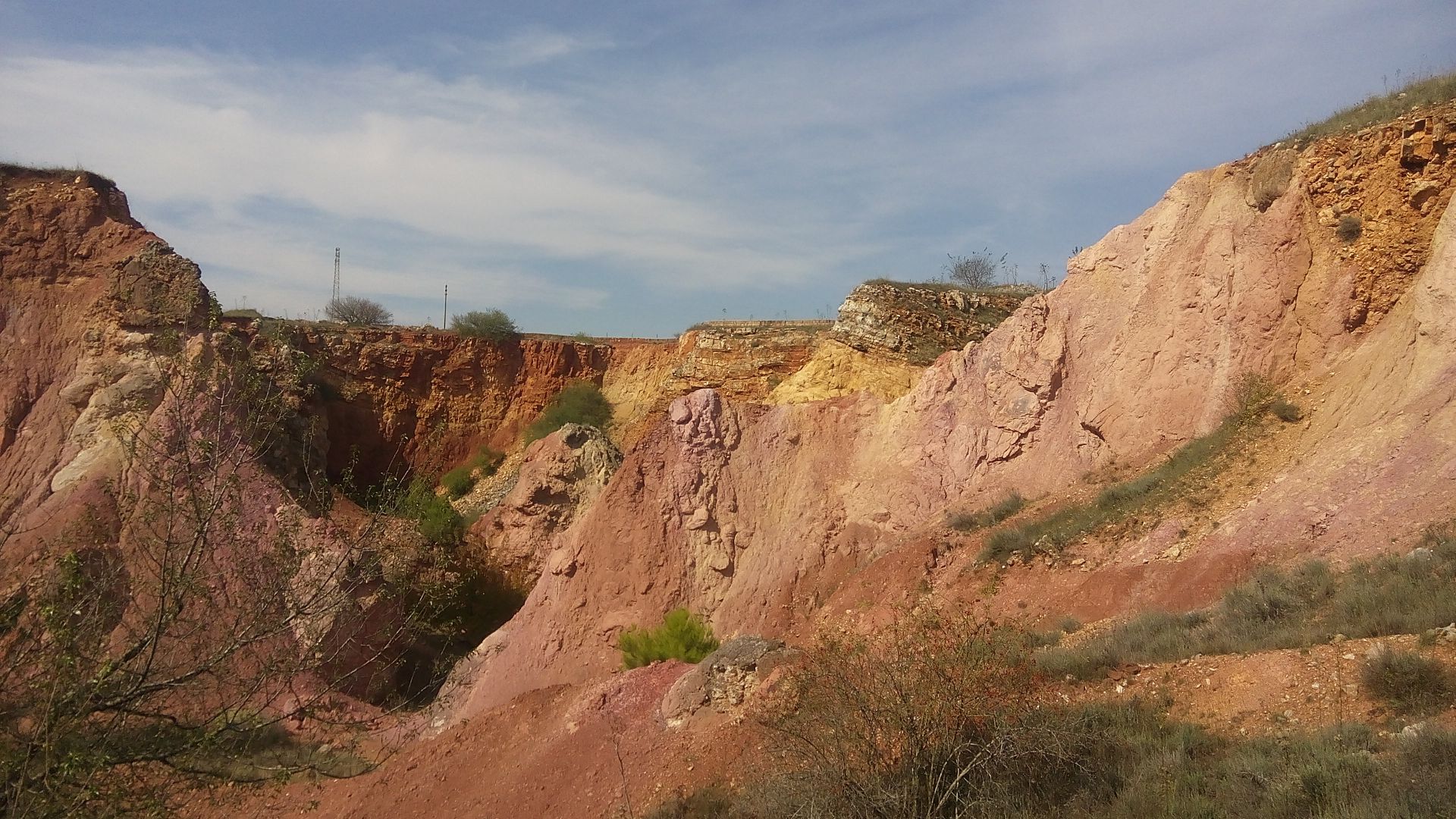 FT5. Late Cretaceous tectonic control on bauxite formation, Murge